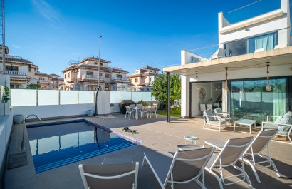Resale - Villa - Orihuela Costa - Lomas De Cabo Roig