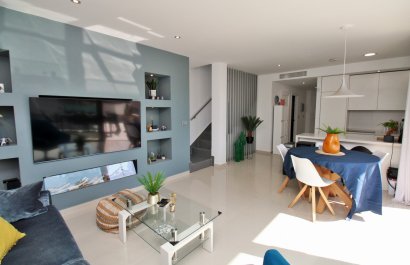 Resale - Villa - Villamartín