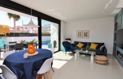 Resale - Villa - Villamartín