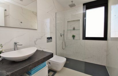 Resale - Villa - Villamartín