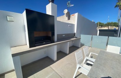 Resale - Villa - Los Balcones - Los Altos