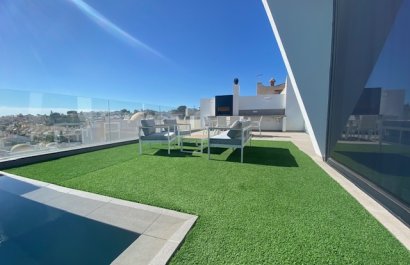 Resale - Villa - Los Balcones - Los Altos