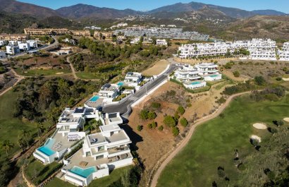 Resale - Villa - Estepoa - Selwo