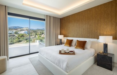 Resale - Villa - Estepoa - Selwo