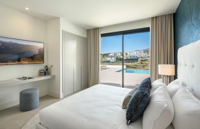 Resale - Villa - Estepoa - Selwo