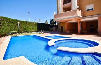 Resale - Apartment / flat - Torrevieia - Playa Los Locos