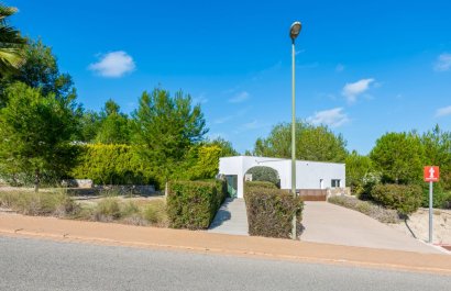 Resale - Villa - Orihuela Costa - Las Colinas golf