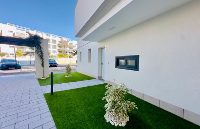 Resale - Apartment / flat - Orihuela Costa - Villamartín