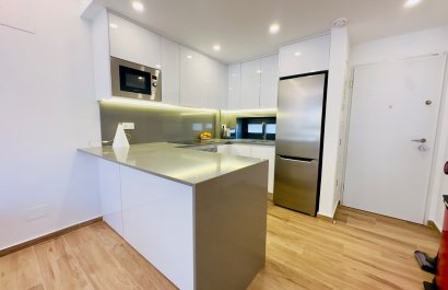 Resale - Apartment / flat - Orihuela Costa - Villamartín