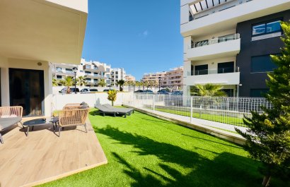 Resale - Apartment / flat - Orihuela Costa - Villamartín