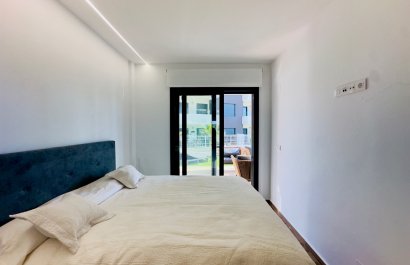 Resale - Apartment / flat - Orihuela Costa - Villamartín