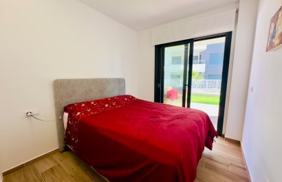 Resale - Apartment / flat - Orihuela Costa - Villamartín