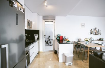 Resale - Apartment / flat - Orihuela Costa - Villamartín