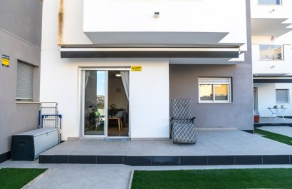 Resale - Apartment / flat - Orihuela Costa - Villamartín