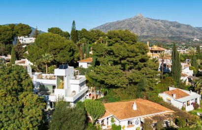 Resale - Villa - Marbella - Nueva Andalucía