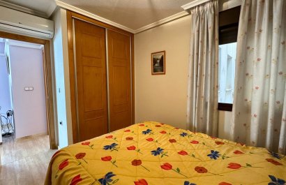 Resale - Apartment / flat - Torrevieia - Center