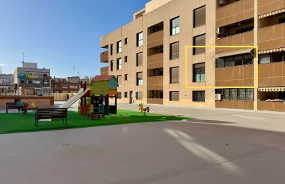 Resale - Apartment / flat - Torrevieia - Center