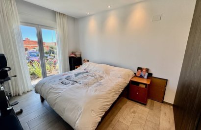 Resale - Villa - La Finca Golf - Algorfa