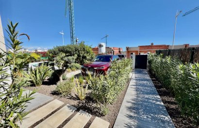 Resale - Villa - La Finca Golf - Algorfa