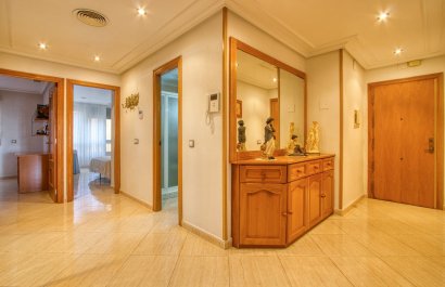 Resale - Apartment / flat - Torrevieia - Playa del Cura