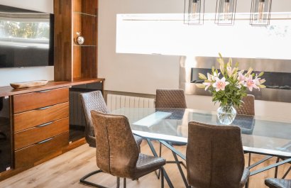 Resale - Villa - Marbella - Nueva Andalucía