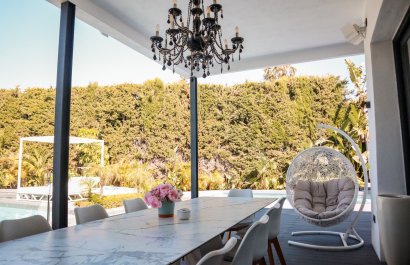 Resale - Villa - Marbella - Nueva Andalucía