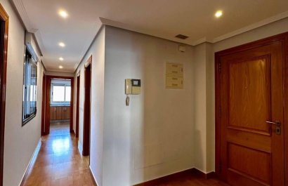 Resale - Apartment / flat - Torrevieia - Torrevieja