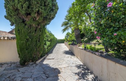 Resale - Villa - Benahavís - La Quinta