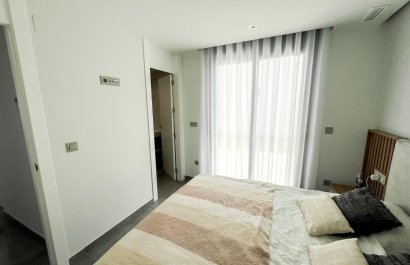 Resale - Villa - Torrevieia - Los Altos