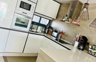 Resale - Apartment / flat - El Raso - Costa Blanca