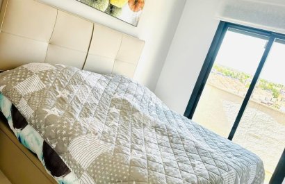 Resale - Apartment / flat - El Raso - Costa Blanca