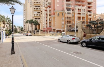 Resale - Apartment / flat - Torrevieia - Playa Los Locos