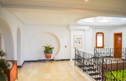 Resale - Villa - Crevillente