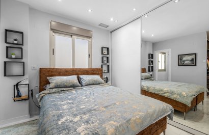 Resale - Villa - Orihuela Costa - Villamartín