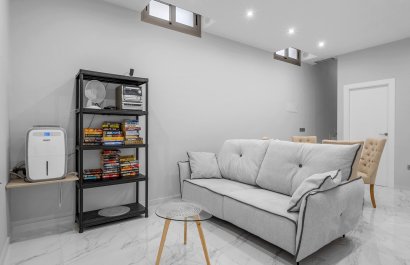 Resale - Villa - Orihuela Costa - Villamartín