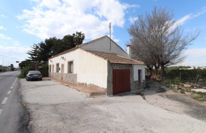 Resale - Villa - Heredades - Heradades