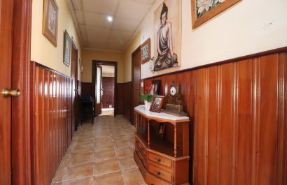 Resale - Villa - Heredades - Heradades