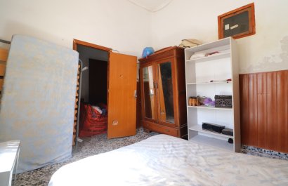 Resale - Villa - Heredades - Heradades