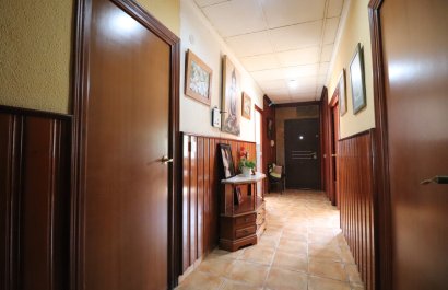 Resale - Villa - Heredades - Heradades
