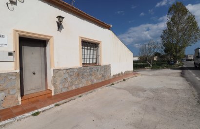 Resale - Villa - Heredades - Heradades