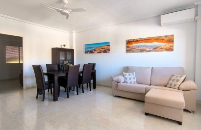 Resale - Townhouse / Duplex / Corner - Ciudad Quesada - La Fiesta