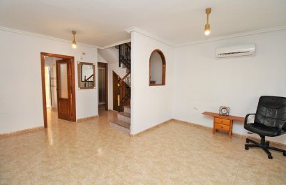 Reventa - Townhouse / Duplex - Villamartín