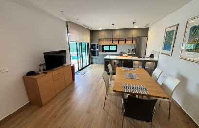 Resale - Villa - Ciudad Quesada