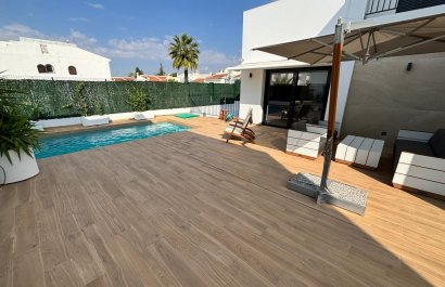 Resale - Villa - Ciudad Quesada