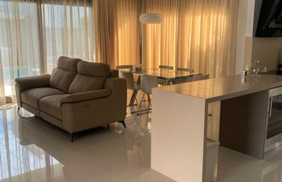 Resale - Villa - Orihuela Costa - Campoamor