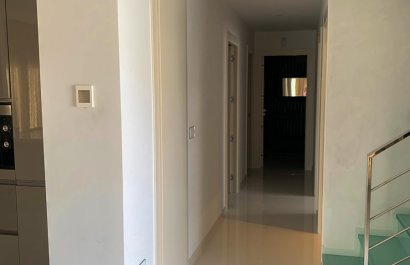 Resale - Villa - Orihuela Costa - Campoamor