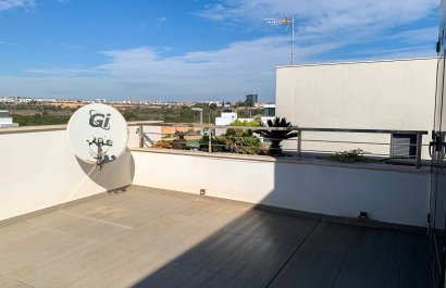 Resale - Villa - Orihuela Costa - Campoamor