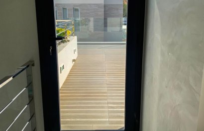 Resale - Villa - Orihuela Costa - Campoamor