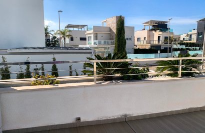 Resale - Villa - Orihuela Costa - Campoamor