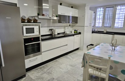 Resale - Apartment / flat - Benidorm - Levante